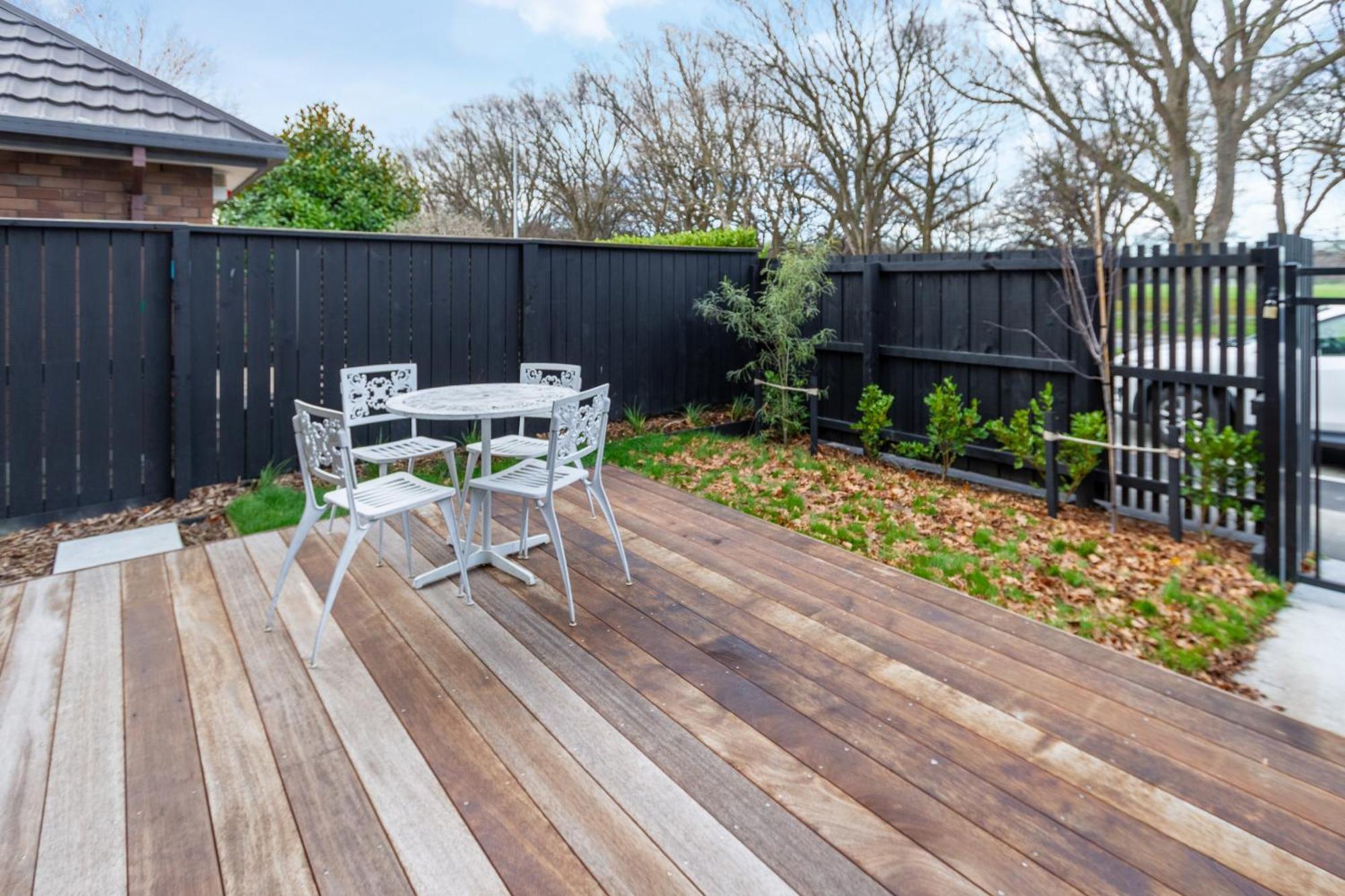 Modern 2 Bed 2 Bath Opposite Hagley Park Lägenhet Christchurch Exteriör bild