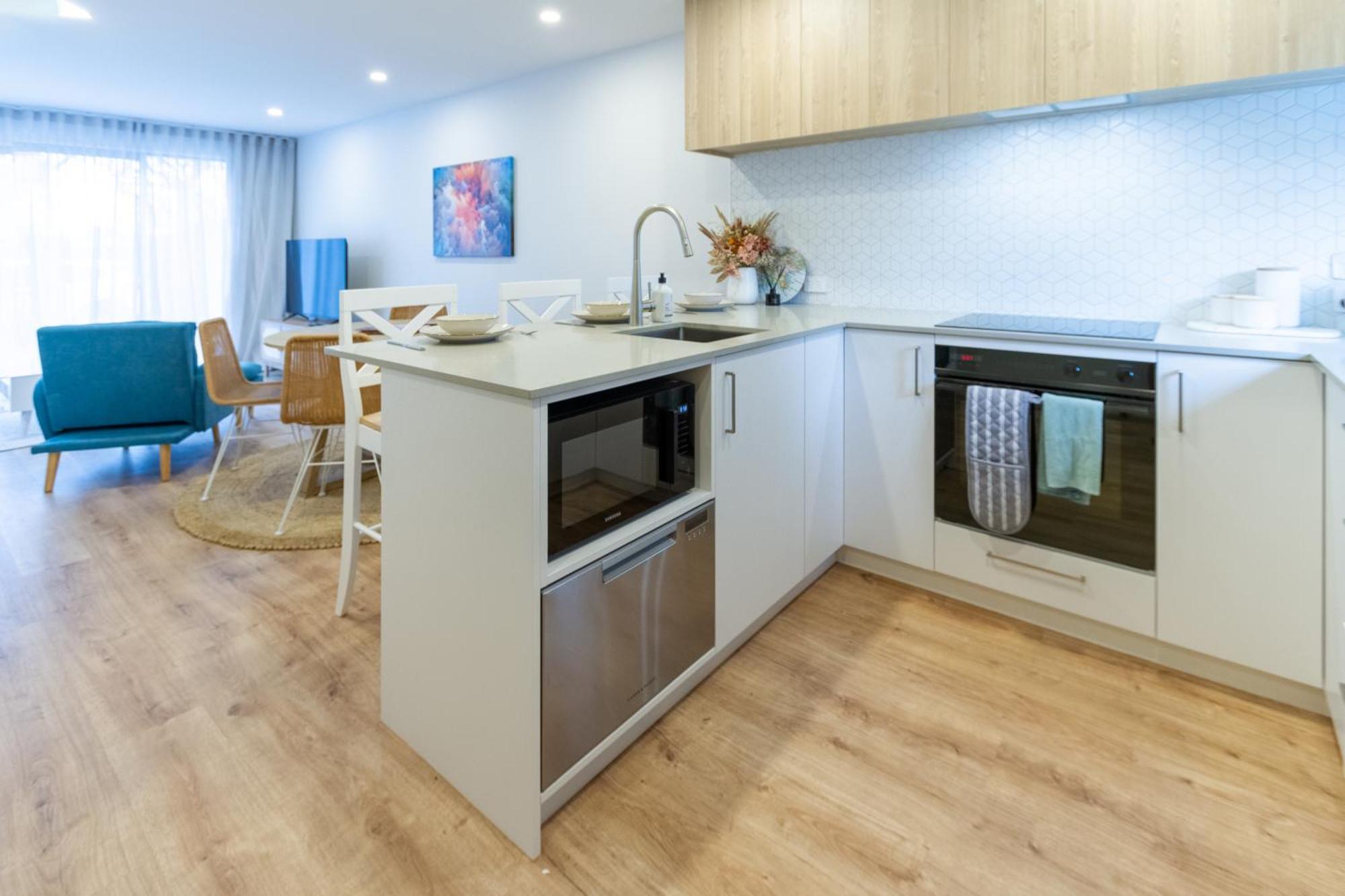 Modern 2 Bed 2 Bath Opposite Hagley Park Lägenhet Christchurch Exteriör bild